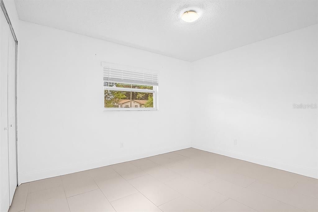 For Sale: $335,000 (3 beds, 1 baths, 1025 Square Feet)