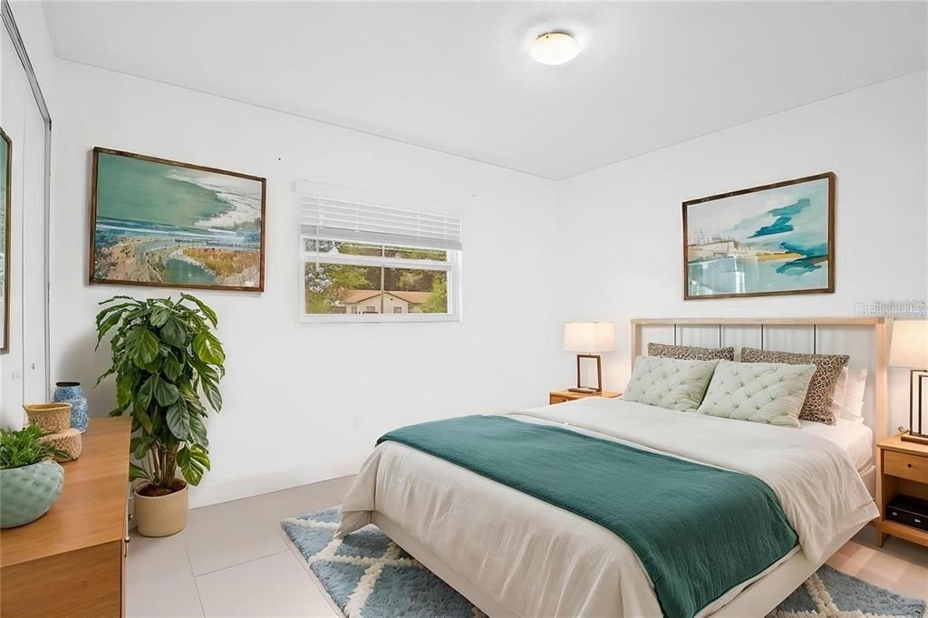 For Sale: $335,000 (3 beds, 1 baths, 1025 Square Feet)