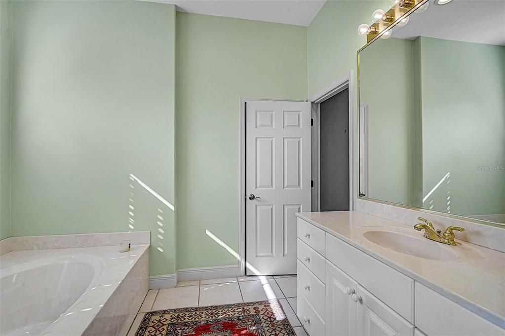 На продажу: $1,099,000 (4 спален, 3 ванн, 2854 Квадратных фут)