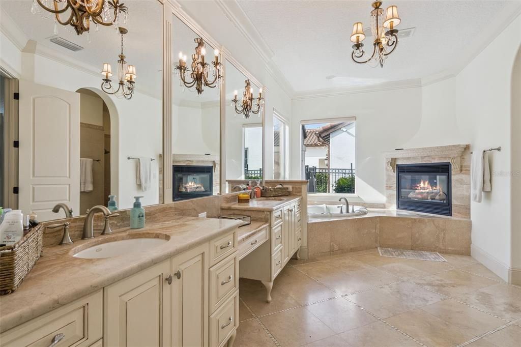 For Sale: $2,299,000 (6 beds, 5 baths, 4679 Square Feet)