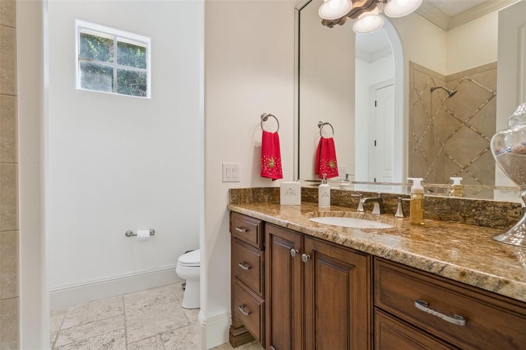 For Sale: $2,299,000 (6 beds, 5 baths, 4679 Square Feet)