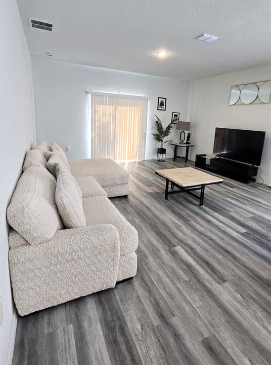 В аренду: $2,850 (3 спален, 2 ванн, 1505 Квадратных фут)