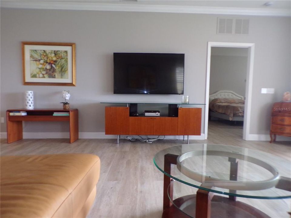 For Rent: $3,500 (2 beds, 2 baths, 1808 Square Feet)