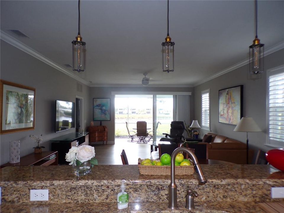 For Rent: $3,500 (2 beds, 2 baths, 1808 Square Feet)