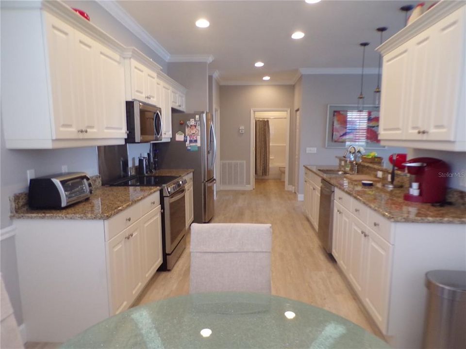 For Rent: $3,500 (2 beds, 2 baths, 1808 Square Feet)