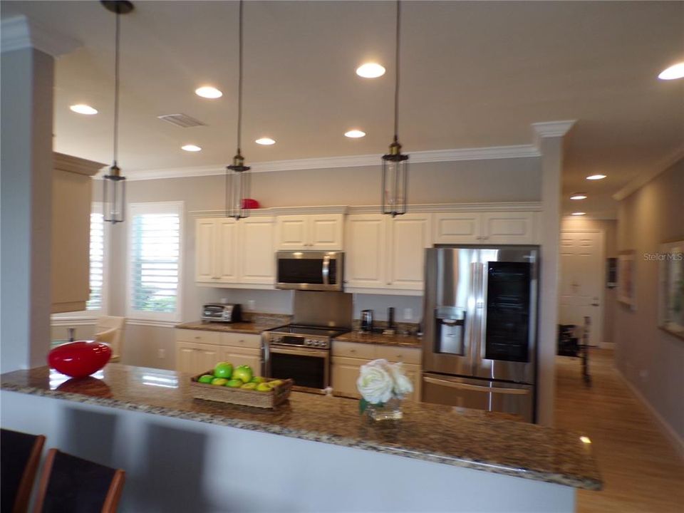 For Rent: $3,500 (2 beds, 2 baths, 1808 Square Feet)