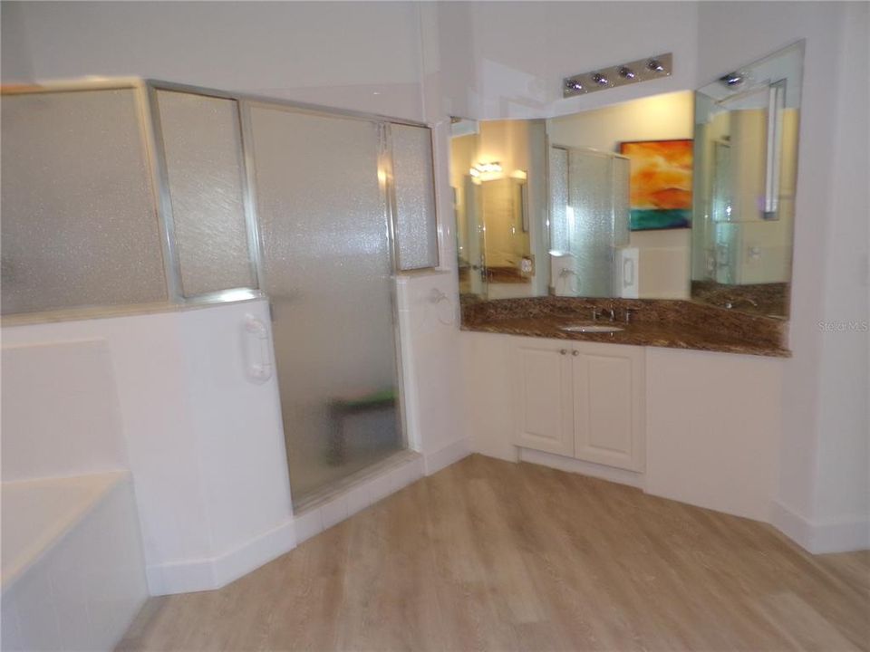 For Rent: $3,500 (2 beds, 2 baths, 1808 Square Feet)