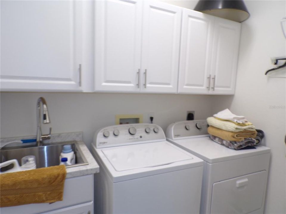 For Rent: $3,500 (2 beds, 2 baths, 1808 Square Feet)