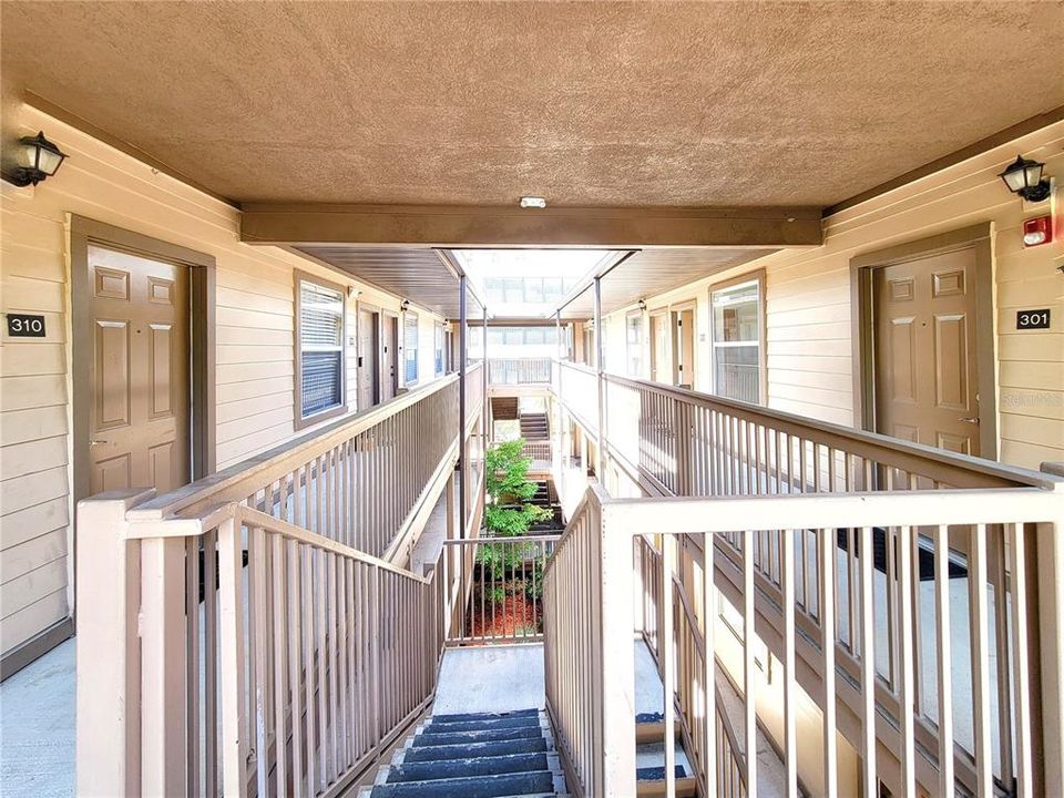 На продажу: $195,000 (1 спален, 1 ванн, 430 Квадратных фут)