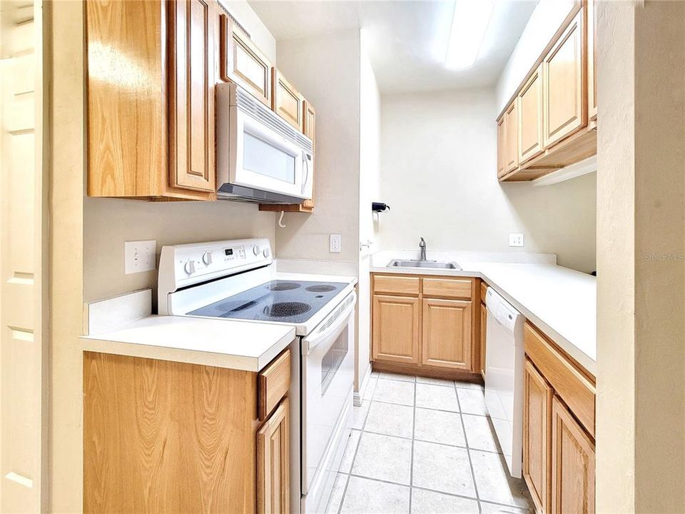 На продажу: $195,000 (1 спален, 1 ванн, 430 Квадратных фут)