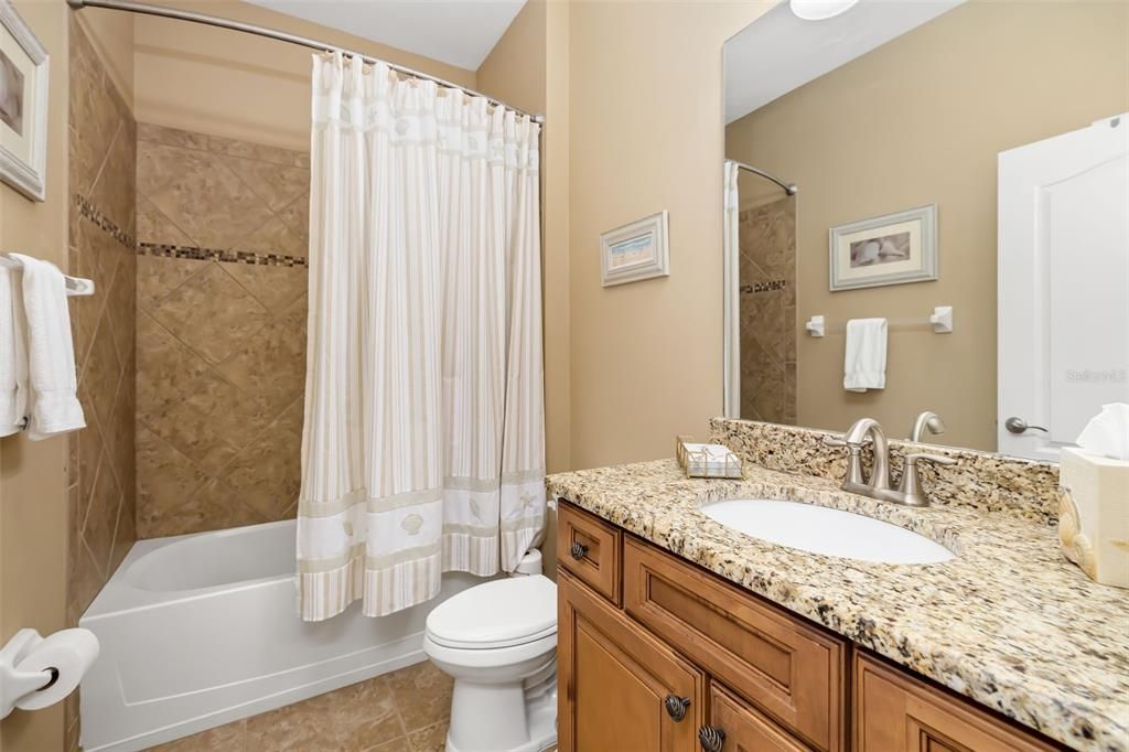 待售: $450,000 (3 贝兹, 2 浴室, 1844 平方英尺)