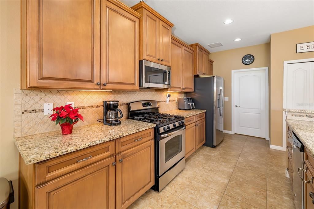 待售: $450,000 (3 贝兹, 2 浴室, 1844 平方英尺)