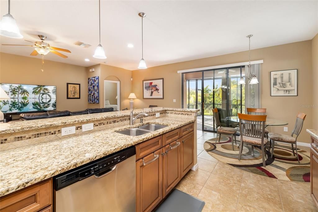 待售: $450,000 (3 贝兹, 2 浴室, 1844 平方英尺)