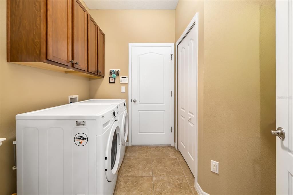 待售: $450,000 (3 贝兹, 2 浴室, 1844 平方英尺)