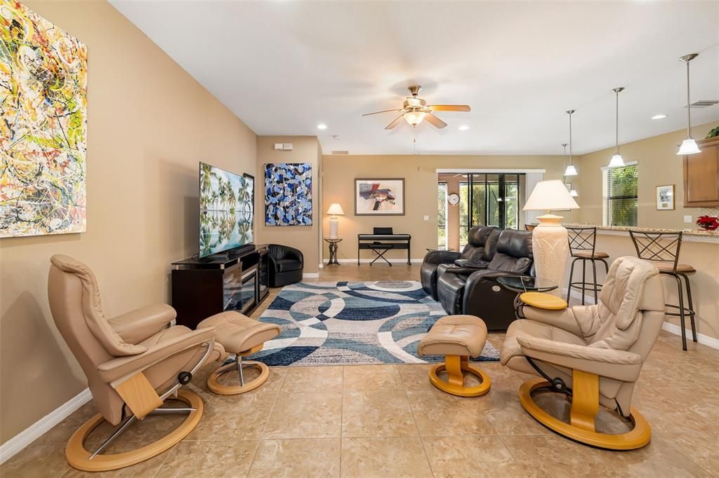 待售: $450,000 (3 贝兹, 2 浴室, 1844 平方英尺)