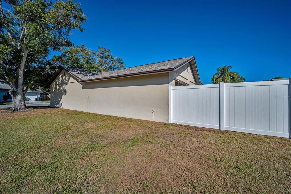 En Venta: $385,000 (3 camas, 2 baños, 1255 Pies cuadrados)