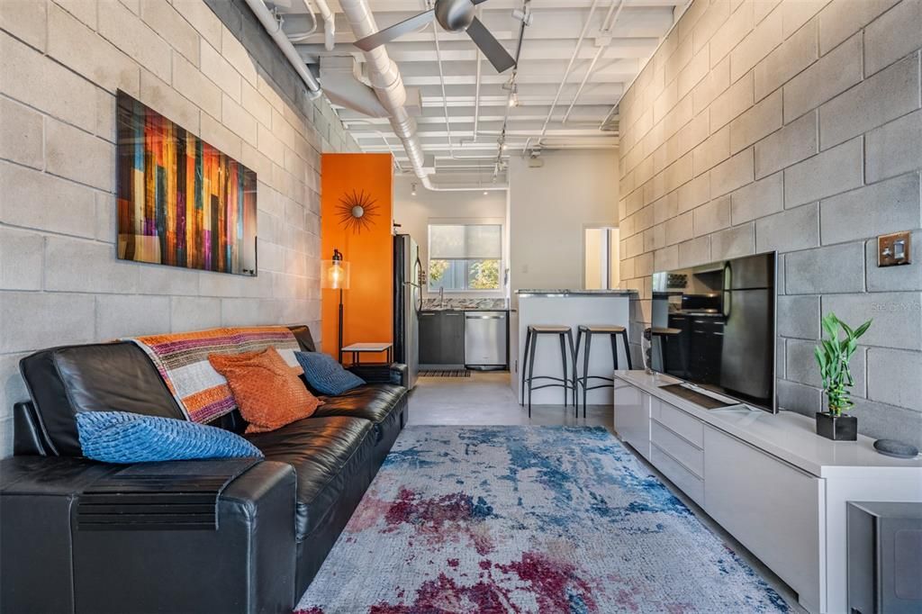 En Venta: $349,900 (1 camas, 1 baños, 794 Pies cuadrados)