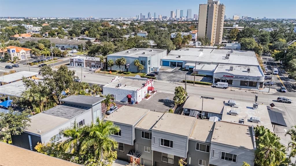 En Venta: $349,900 (1 camas, 1 baños, 794 Pies cuadrados)