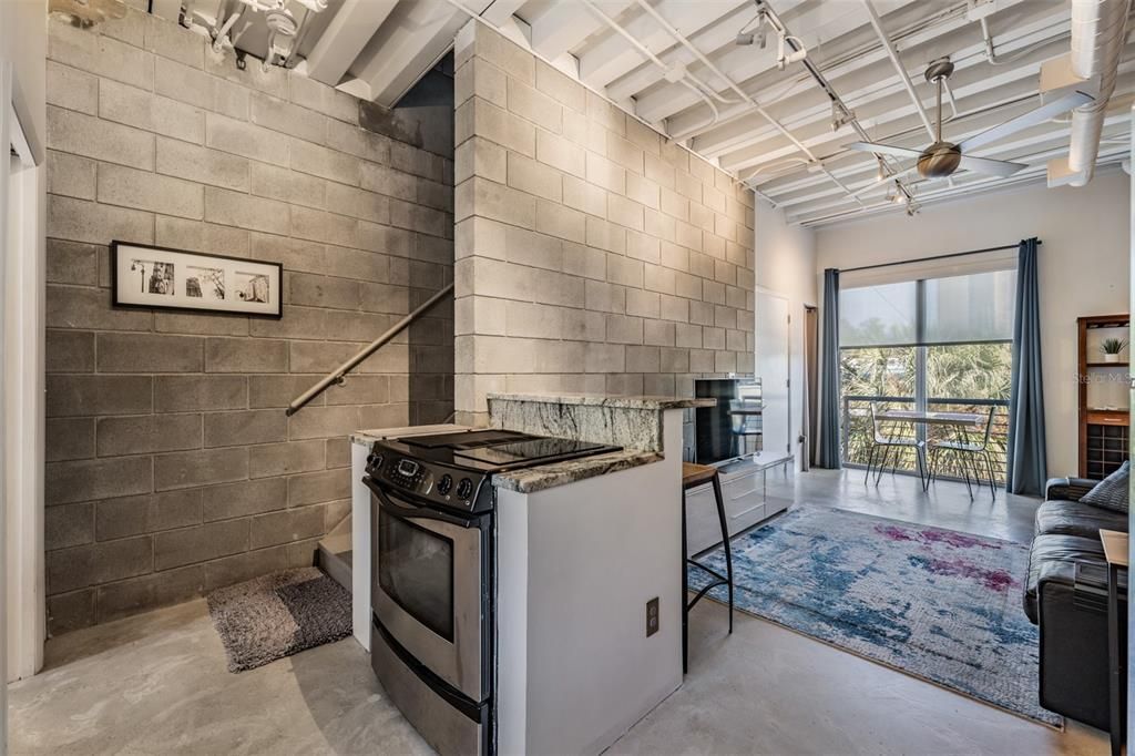 En Venta: $349,900 (1 camas, 1 baños, 794 Pies cuadrados)