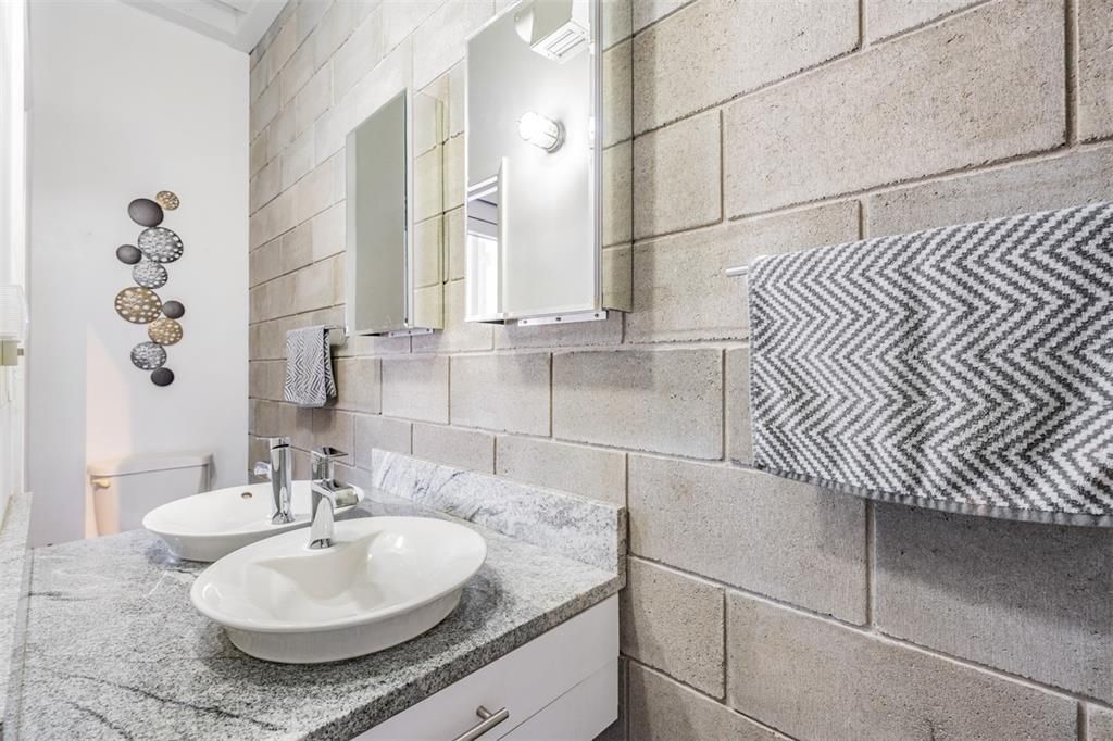 En Venta: $349,900 (1 camas, 1 baños, 794 Pies cuadrados)