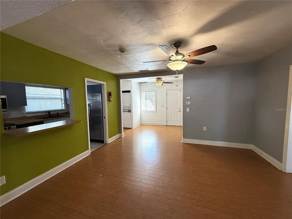 For Rent: $2,300 (2 beds, 2 baths, 1251 Square Feet)