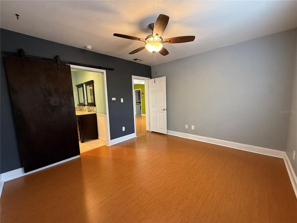 For Rent: $2,300 (2 beds, 2 baths, 1251 Square Feet)