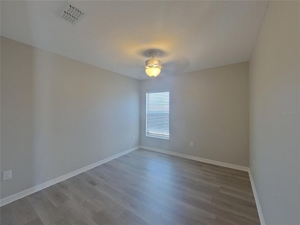 出租: $2,249 (4 贝兹, 2 浴室, 1935 平方英尺)