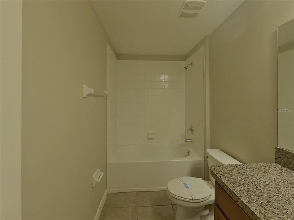 出租: $2,249 (4 贝兹, 2 浴室, 1935 平方英尺)