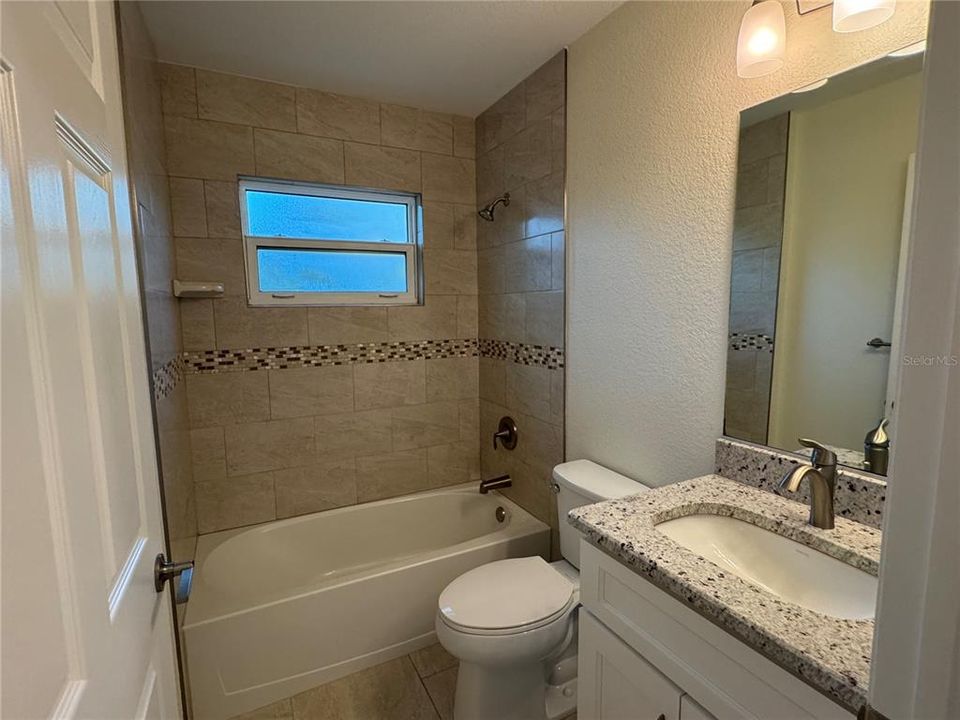 出租: $1,825 (3 贝兹, 2 浴室, 1427 平方英尺)