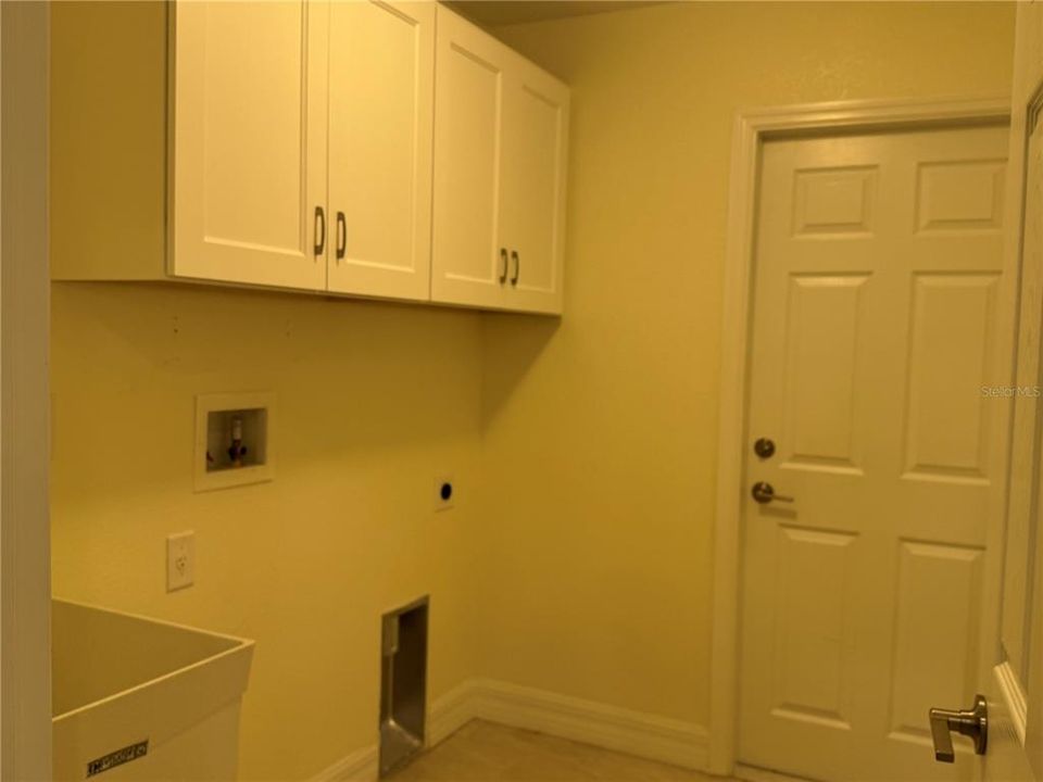 出租: $1,825 (3 贝兹, 2 浴室, 1427 平方英尺)