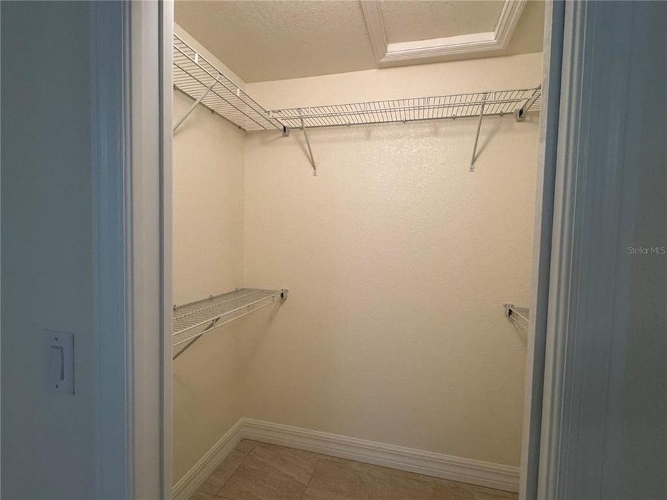 出租: $1,825 (3 贝兹, 2 浴室, 1427 平方英尺)