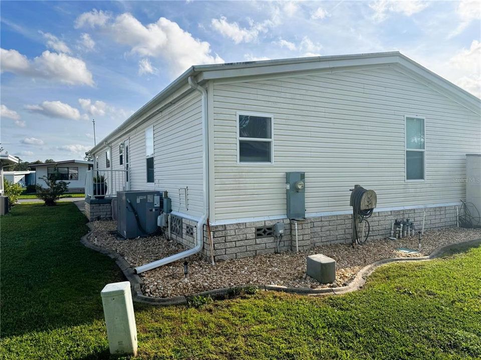 待售: $289,000 (3 贝兹, 2 浴室, 1856 平方英尺)