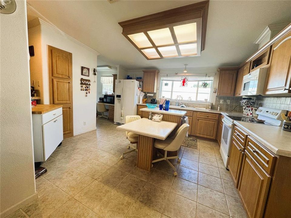 待售: $289,000 (3 贝兹, 2 浴室, 1856 平方英尺)