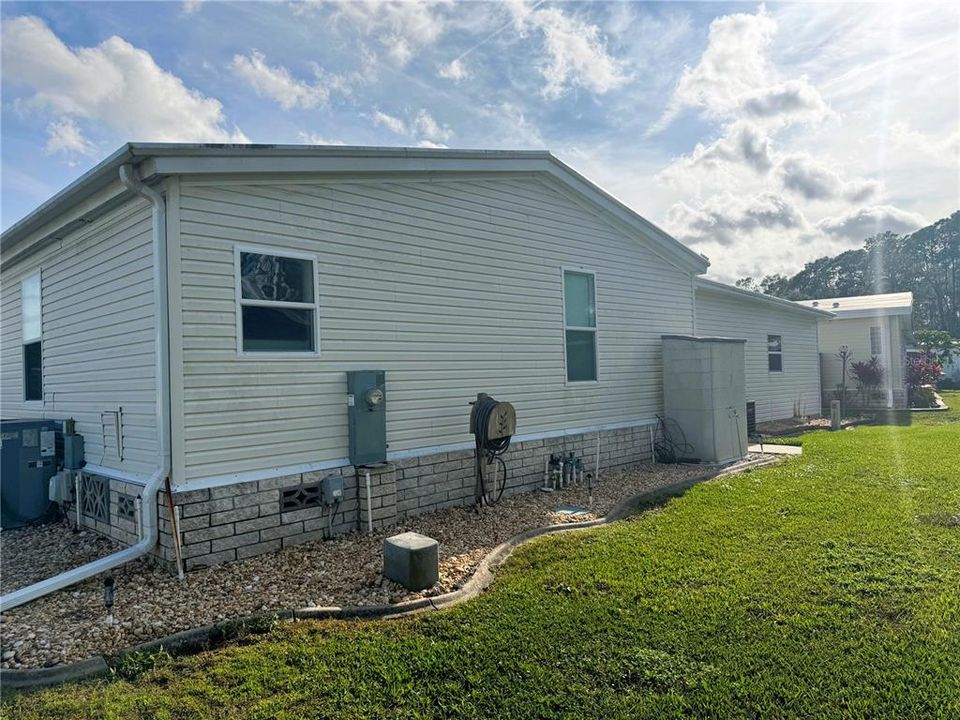 待售: $289,000 (3 贝兹, 2 浴室, 1856 平方英尺)