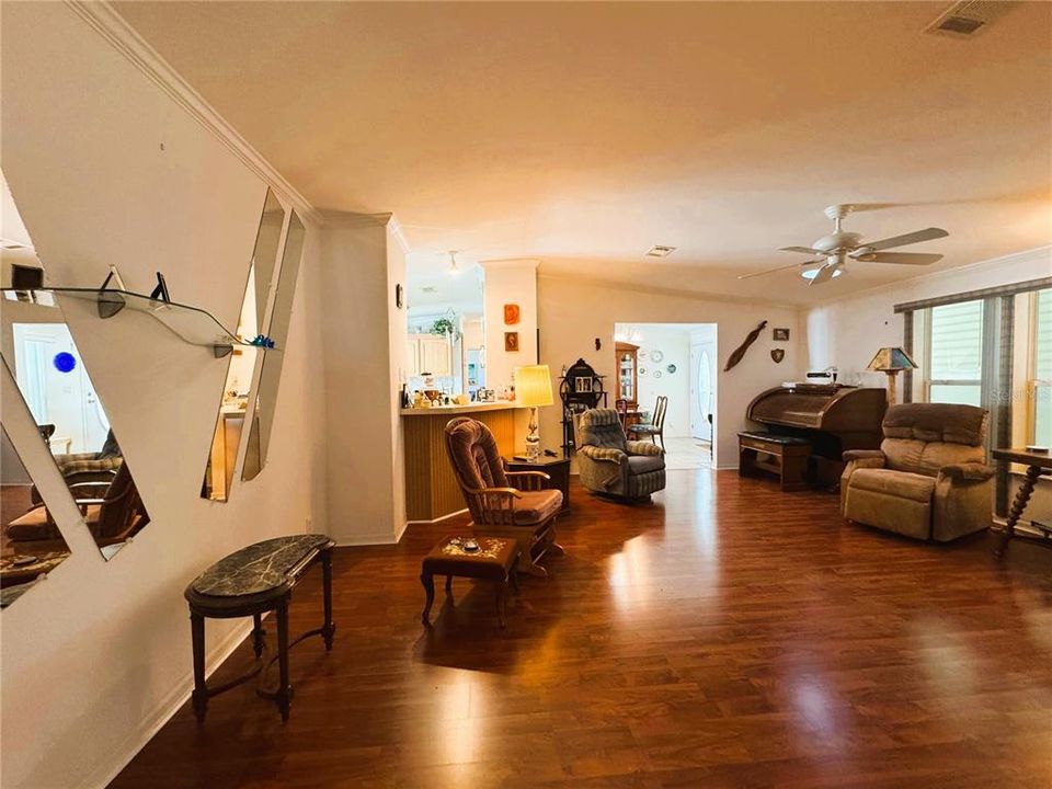 待售: $289,000 (3 贝兹, 2 浴室, 1856 平方英尺)