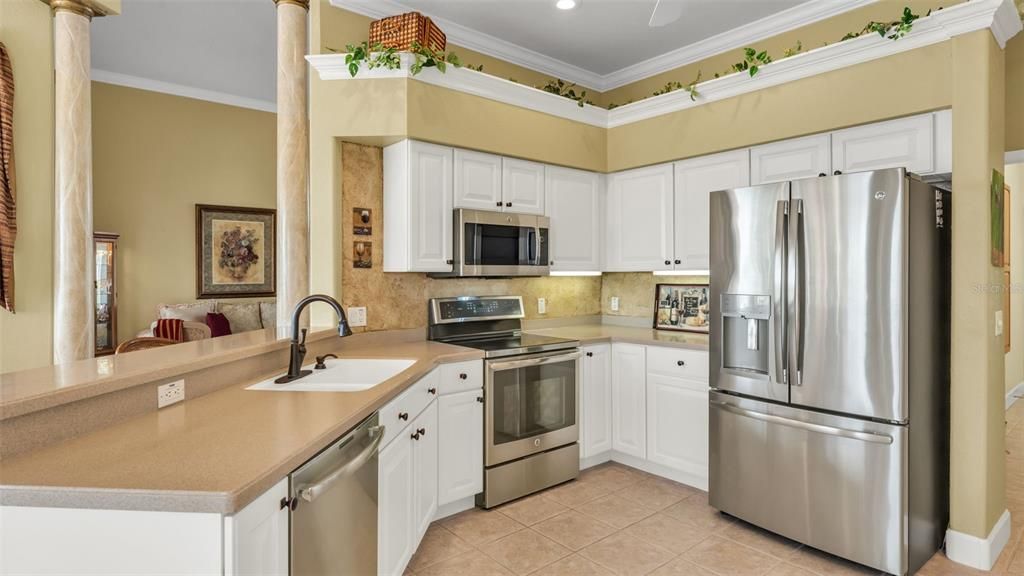 На продажу: $639,000 (3 спален, 3 ванн, 2770 Квадратных фут)