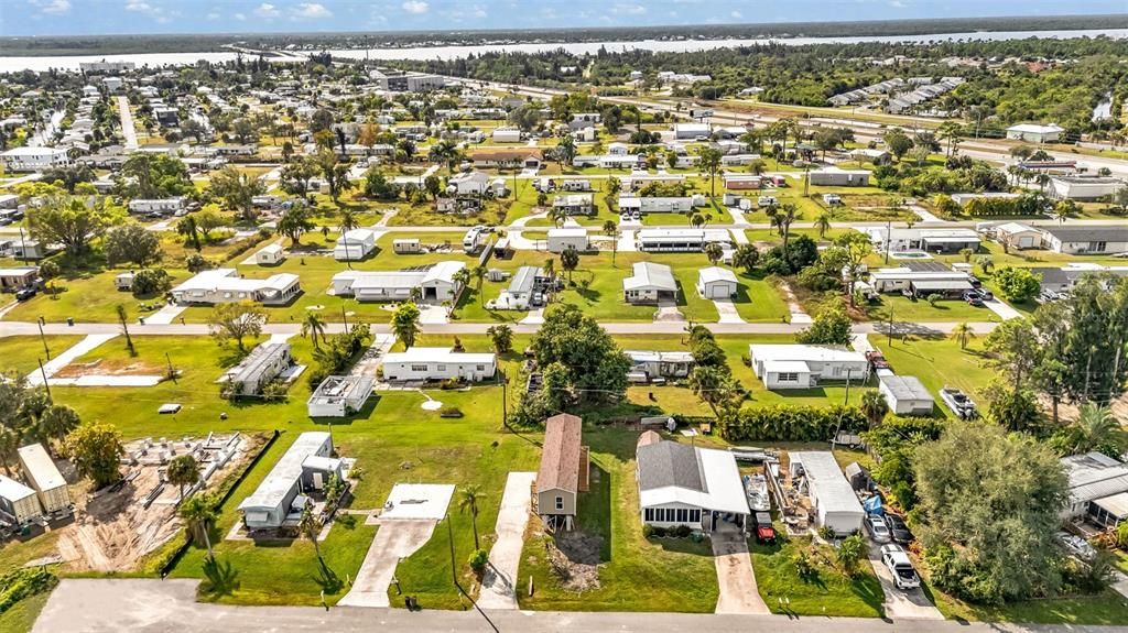 待售: $135,000 (2 贝兹, 2 浴室, 728 平方英尺)