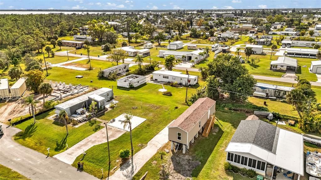 待售: $135,000 (2 贝兹, 2 浴室, 728 平方英尺)