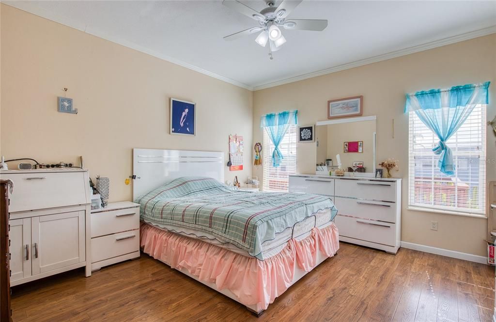 En Venta: $375,000 (2 camas, 2 baños, 1266 Pies cuadrados)