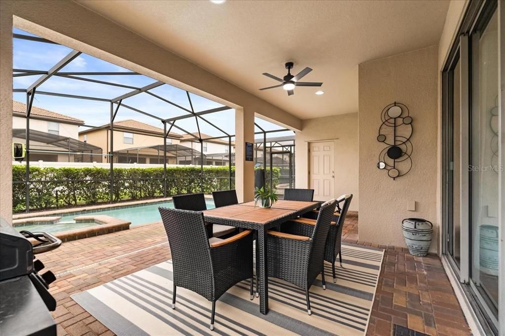 待售: $720,000 (7 贝兹, 5 浴室, 3314 平方英尺)