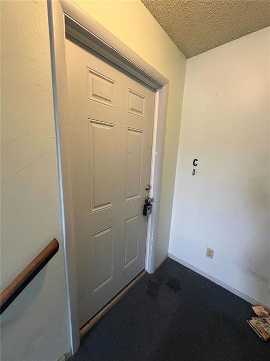 出租: $1,300 (1 贝兹, 1 浴室, 803 平方英尺)