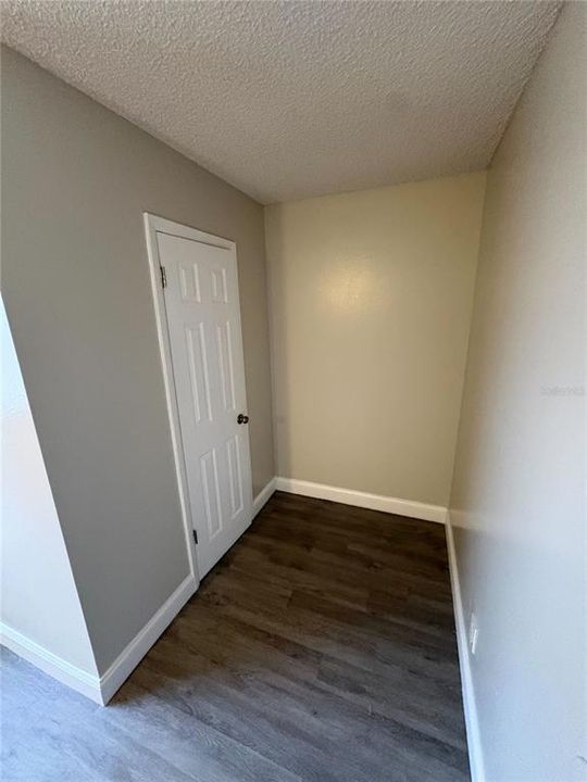 出租: $1,300 (1 贝兹, 1 浴室, 803 平方英尺)