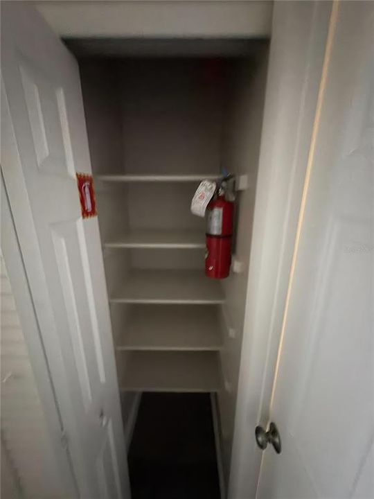 出租: $1,300 (1 贝兹, 1 浴室, 803 平方英尺)