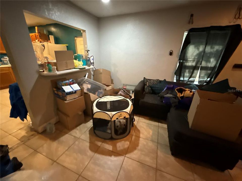 待售: $219,900 (3 贝兹, 2 浴室, 934 平方英尺)