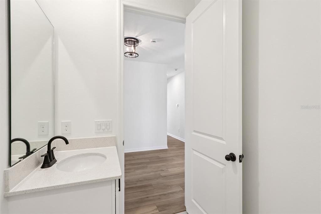 На продажу: $519,990 (4 спален, 2 ванн, 1906 Квадратных фут)