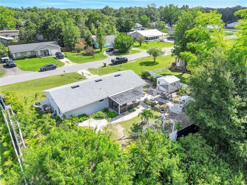 En Renta: $1,800 (3 camas, 2 baños, 1300 Pies cuadrados)