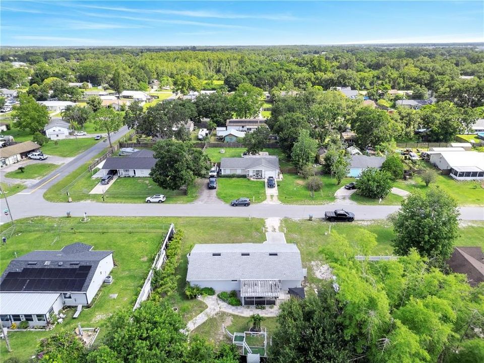 En Renta: $1,800 (3 camas, 2 baños, 1300 Pies cuadrados)