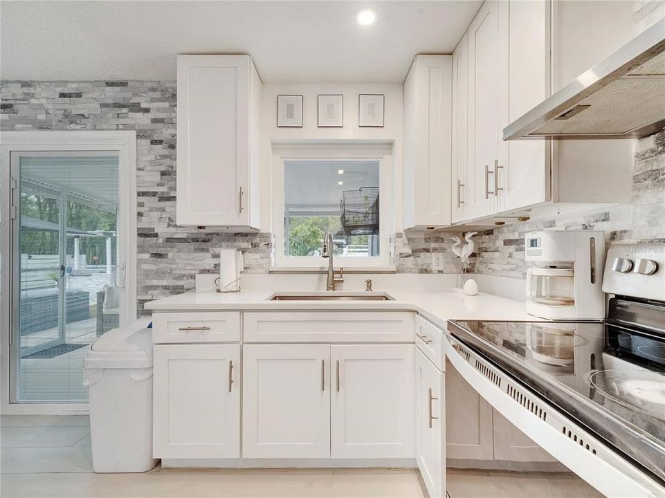 En Renta: $1,800 (3 camas, 2 baños, 1300 Pies cuadrados)