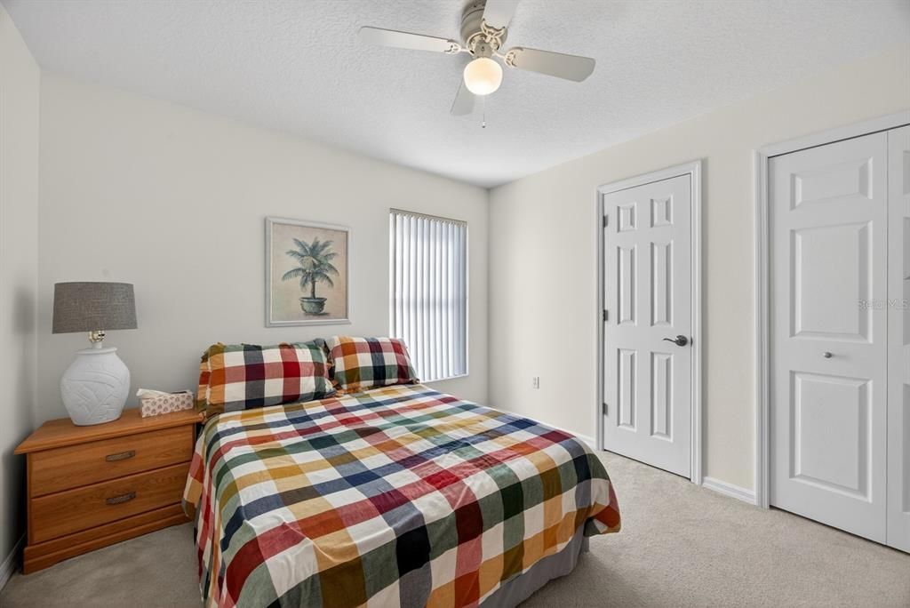 For Rent: $2,200 (4 beds, 2 baths, 1412 Square Feet)