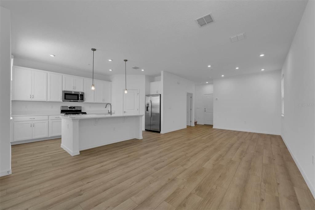 For Sale: $347,465 (3 beds, 2 baths, 1496 Square Feet)